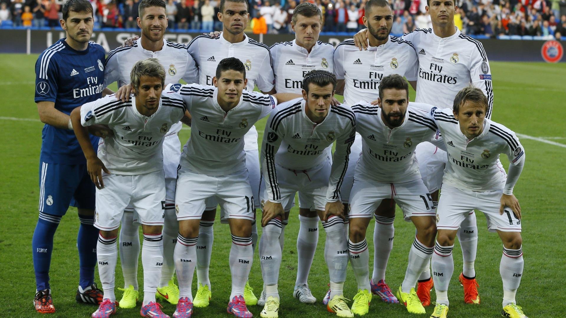 -“巨星赋能：领衔球队的超级巨星们”，超级巨星足球俱乐部